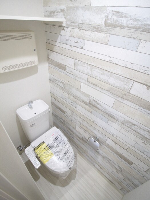 物件内観写真9　(トイレ)