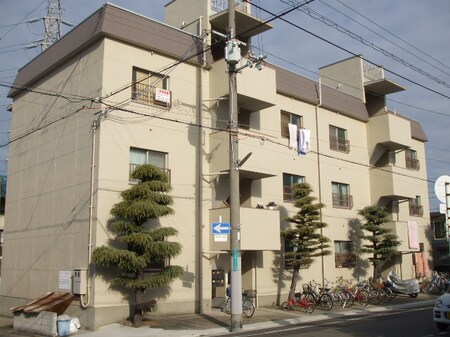 ト－ヨ－マンション外観写真