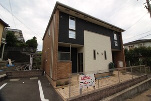 シャルマント・メゾン外観写真