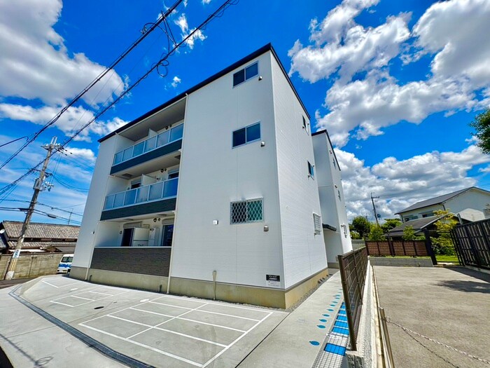 物件外観写真2　(外観写真)