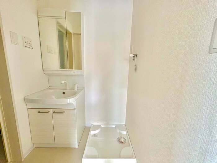 物件内観写真7　(洗濯機置場)