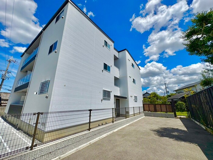 物件外観写真3　(外観写真)