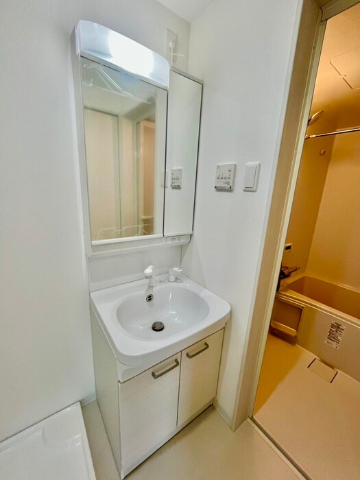 物件内観写真12　(洗面)