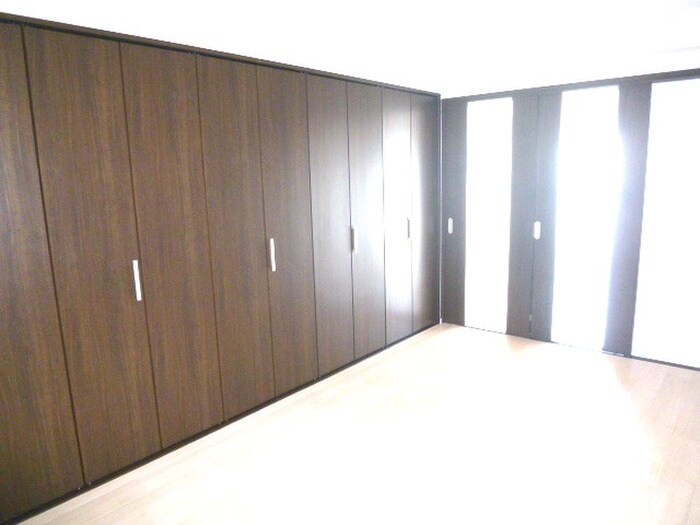 物件内観写真11　(収納)