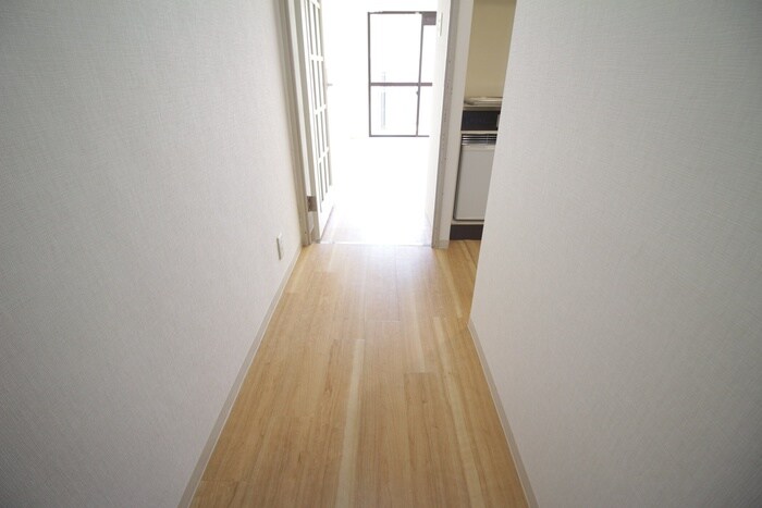物件内観写真7　(廊下)