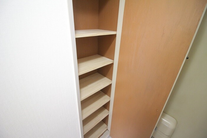 物件内観写真22　(収納)
