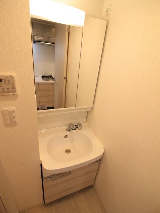 物件内観写真10　(洗面)