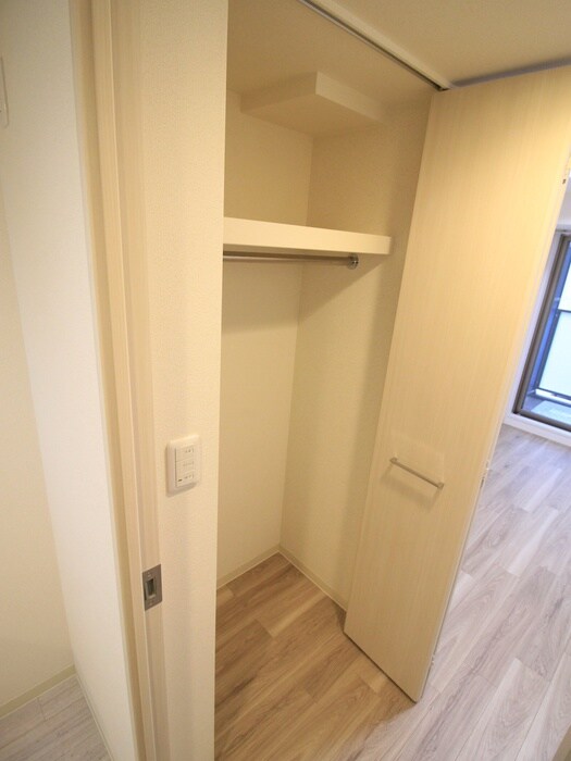 物件内観写真16　(収納)