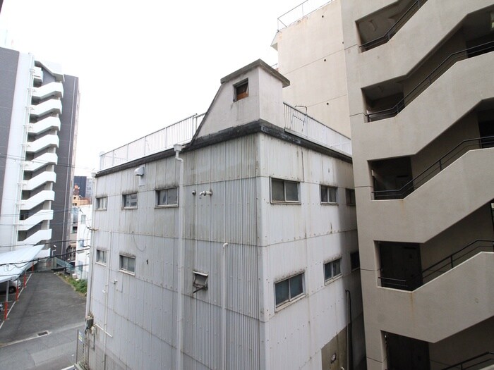 物件内観写真18　(室内からの展望)