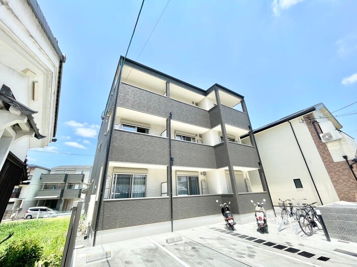 物件外観写真1　(外観写真)