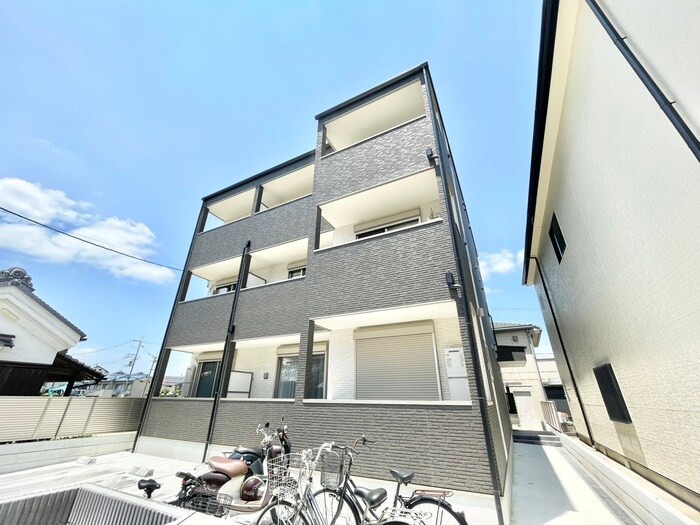 物件外観写真2　(外観写真)