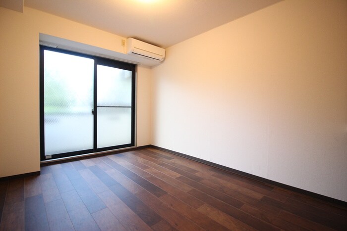 物件内観写真6　(居室)