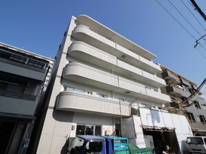 Blom Court外観写真
