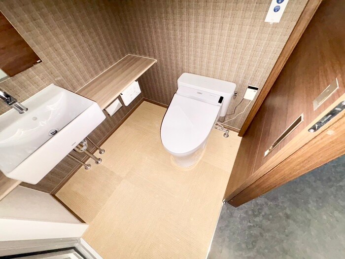 物件内観写真11　(トイレ)