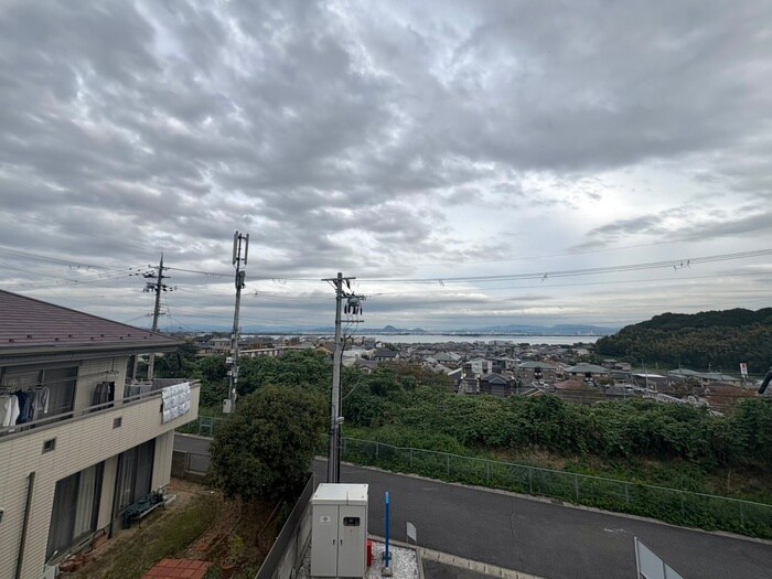 物件内観写真17　(室内からの展望)