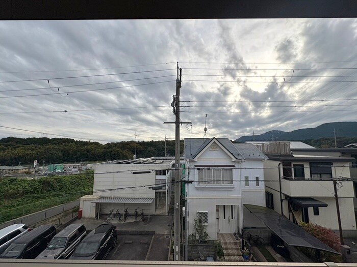 物件内観写真17　(室内からの展望)