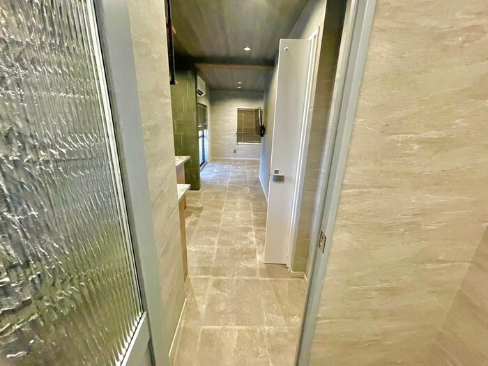 物件内観写真20　(廊下)