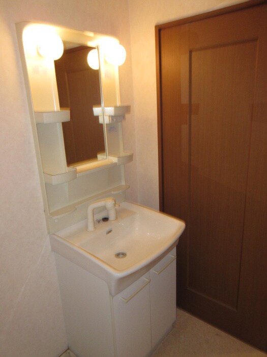 物件内観写真8　(洗面)