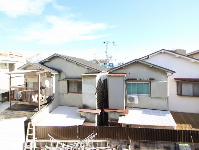 物件内観写真21　(室内からの展望)