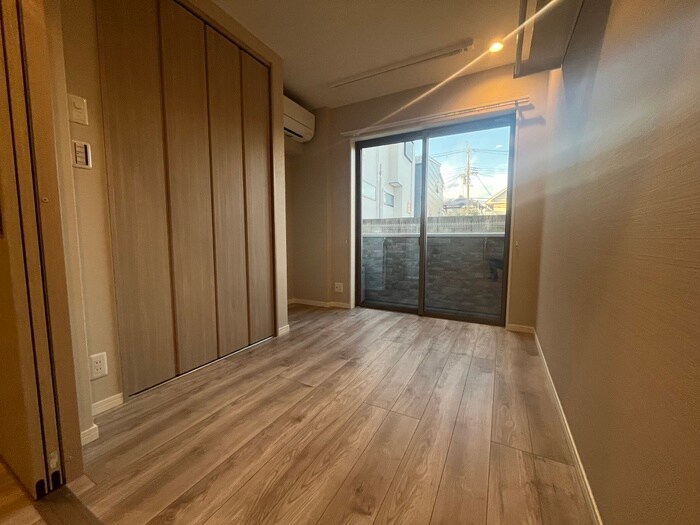 物件内観写真17　(室内からの展望)