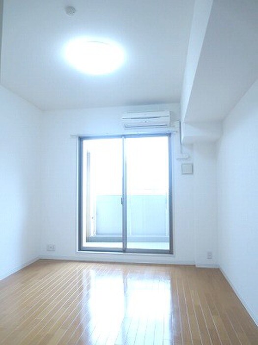 物件内観写真12　(収納)