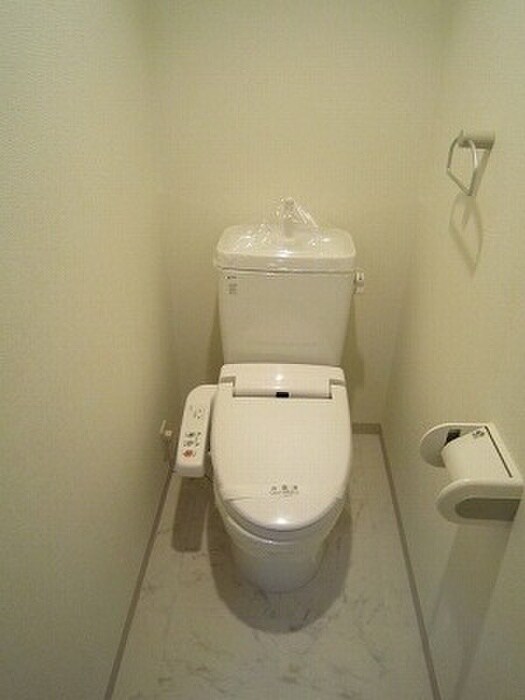 物件内観写真14　(トイレ)