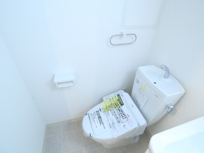 物件内観写真14　(トイレ)