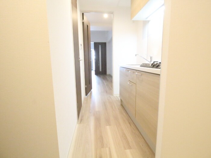 物件内観写真18　(廊下)