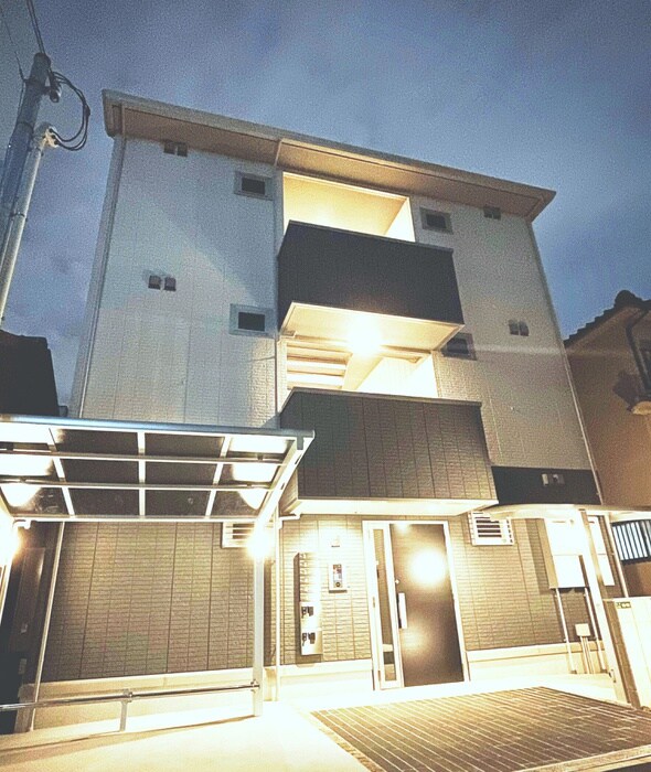 物件外観写真1　(外観写真)