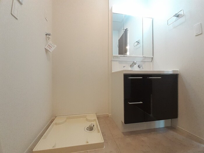 物件内観写真9　(洗面)
