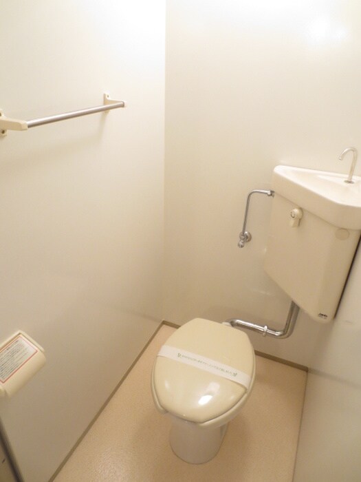 物件内観写真12　(トイレ)