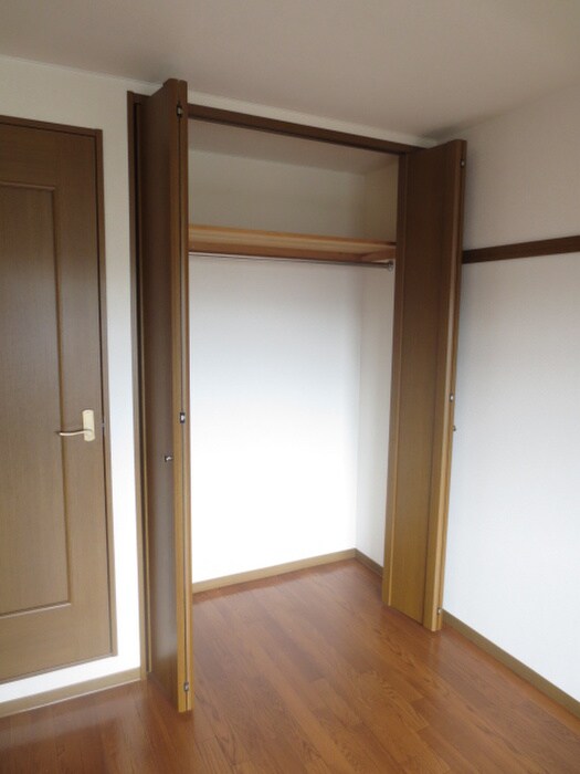 物件内観写真13　(収納)