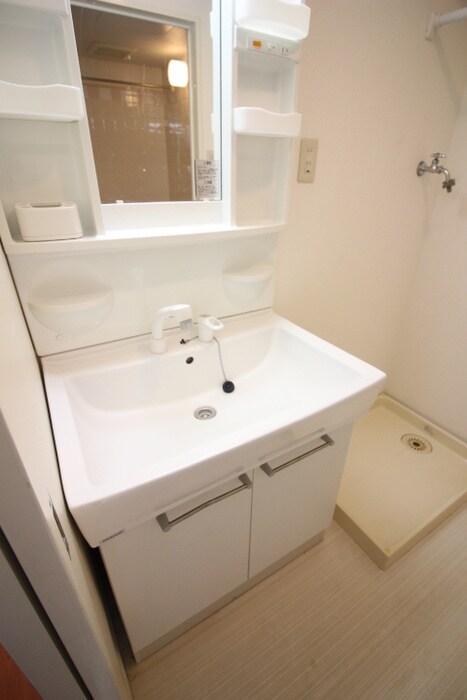 物件内観写真8　(洗面)