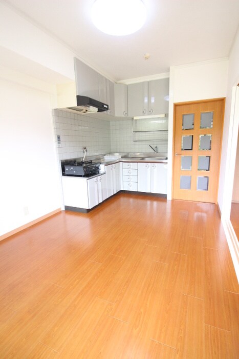 物件内観写真10　(居室)