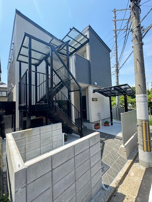 物件外観写真1　(外観写真)