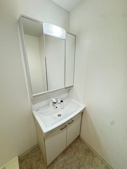 物件内観写真11　(洗面)