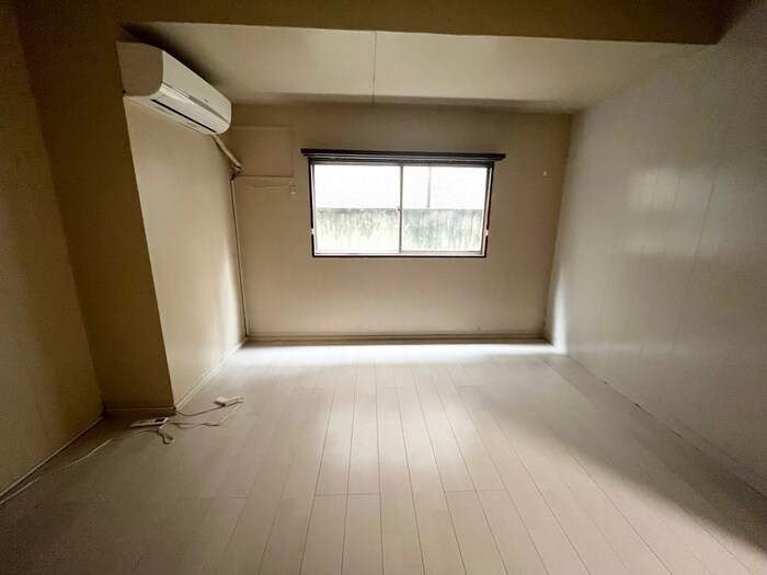 物件内観写真16　(居室)