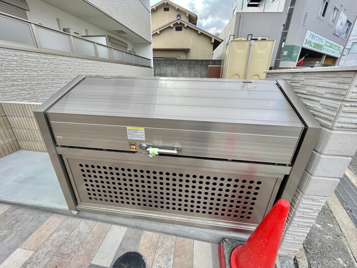 物件外観写真4　(建物設備)