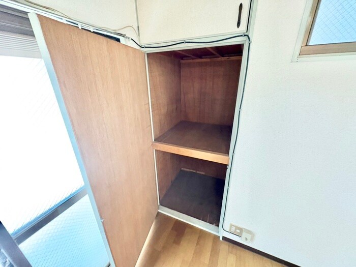 物件内観写真18　(収納)