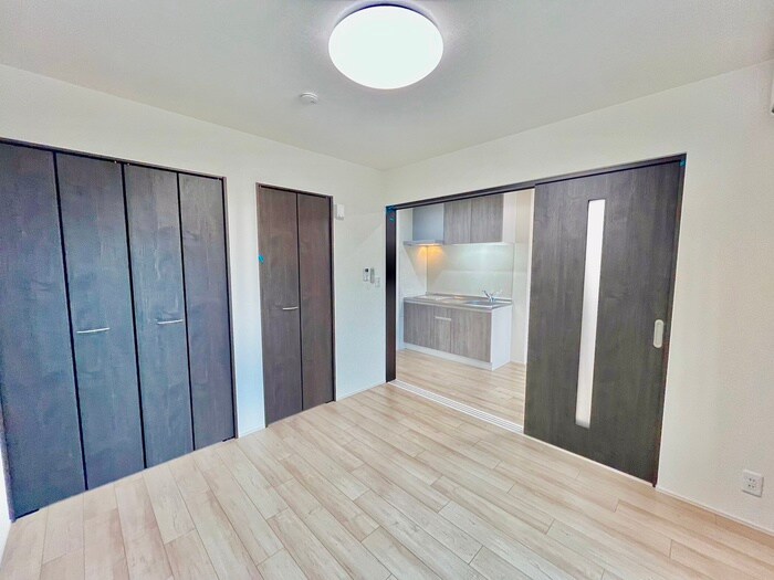 物件内観写真8　(居室)