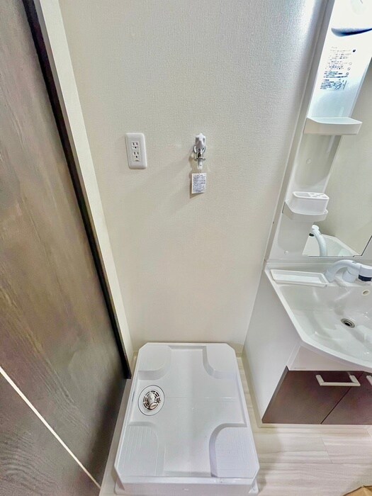 物件内観写真17　(洗濯機置場)