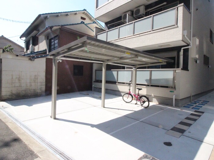 物件外観写真3　(駐輪場)