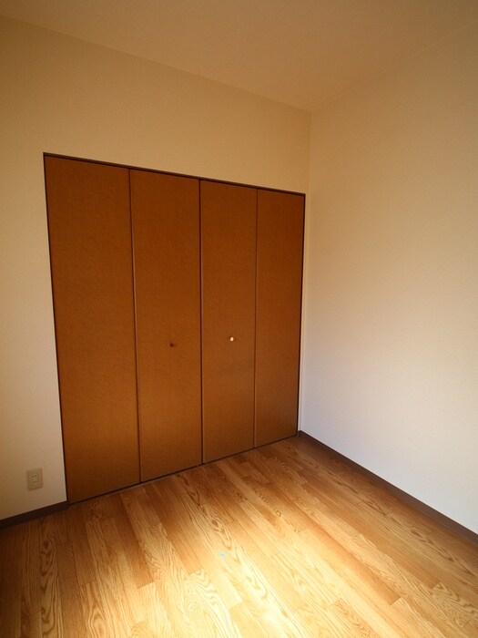 物件内観写真13　(居室)