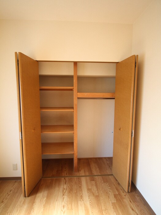 物件内観写真14　(収納)