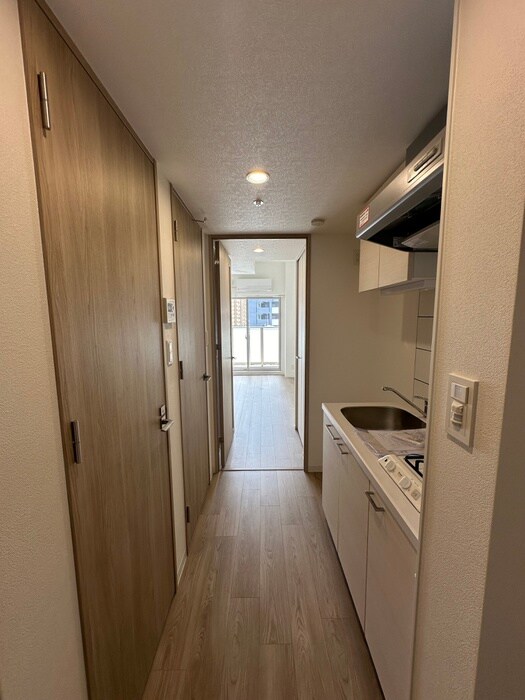 物件内観写真8　(廊下)