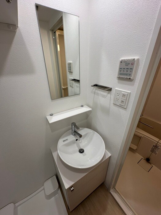 物件内観写真12　(洗面)