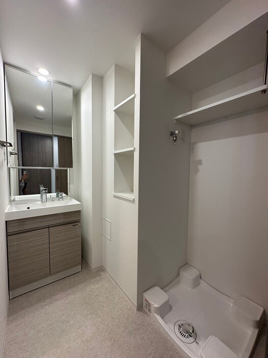 物件内観写真12　(洗面)