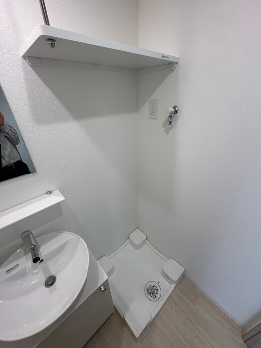 物件内観写真13　(洗濯機置場)