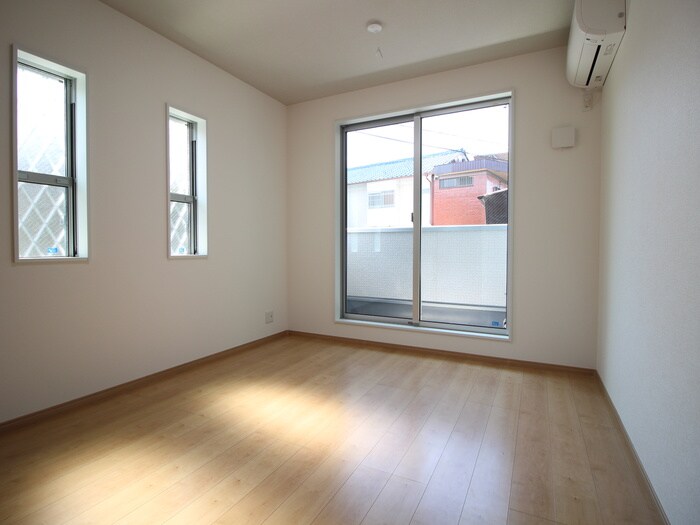 物件内観写真10　(居室)