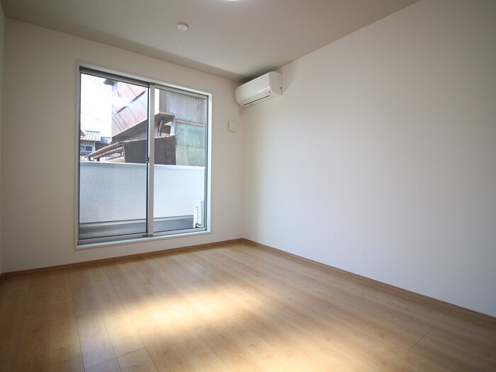 物件内観写真11　(居室)